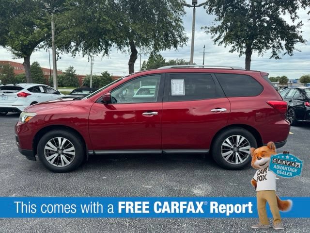 Used 2019 Nissan Pathfinder SV FWD image 2