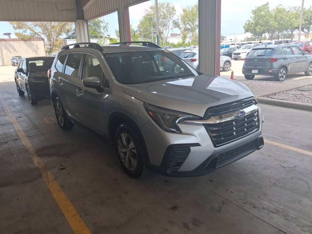 Used 2025 Subaru Ascent Premium AWD/4WD image 6