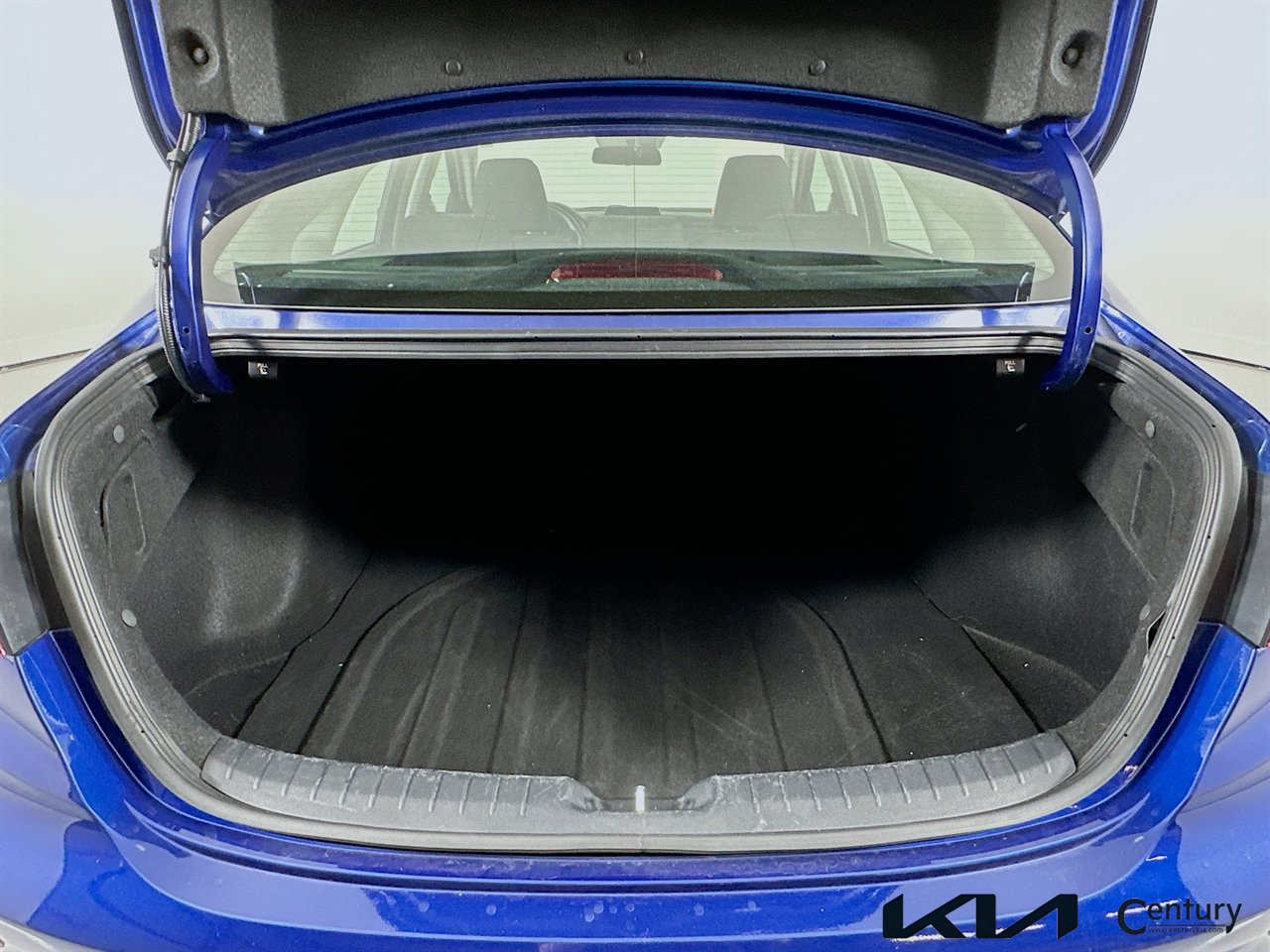 Certified 2022 Kia Forte LXS FWD image 23