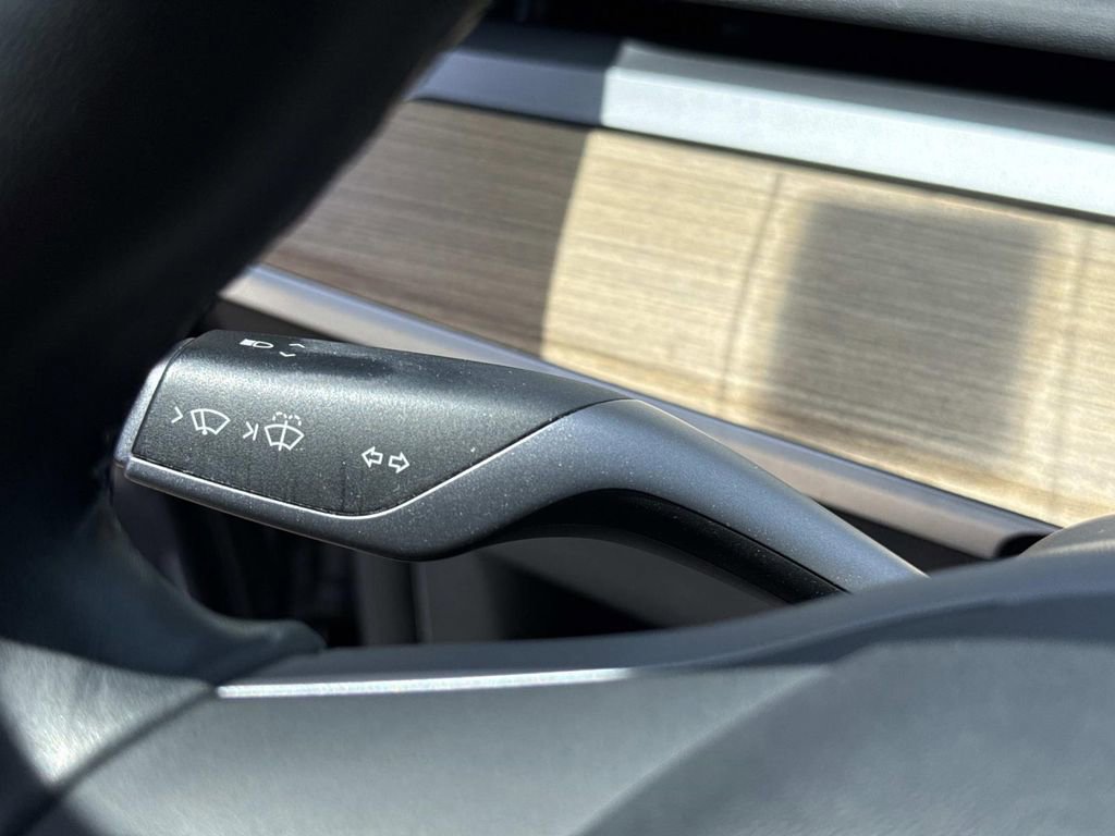 Used 2019 Tesla Model 3 Standard Range Plus RWD image 37