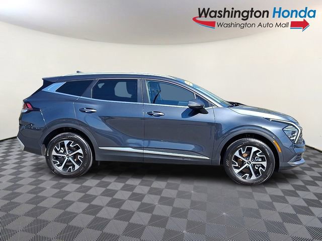 Used 2025 Kia Sportage EX image 7