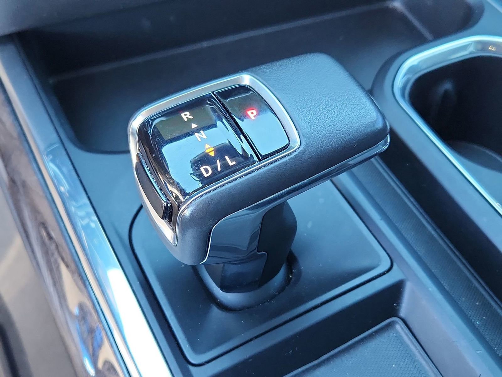 Used 2022 Chevrolet Silverado 1500 LTZ image 27