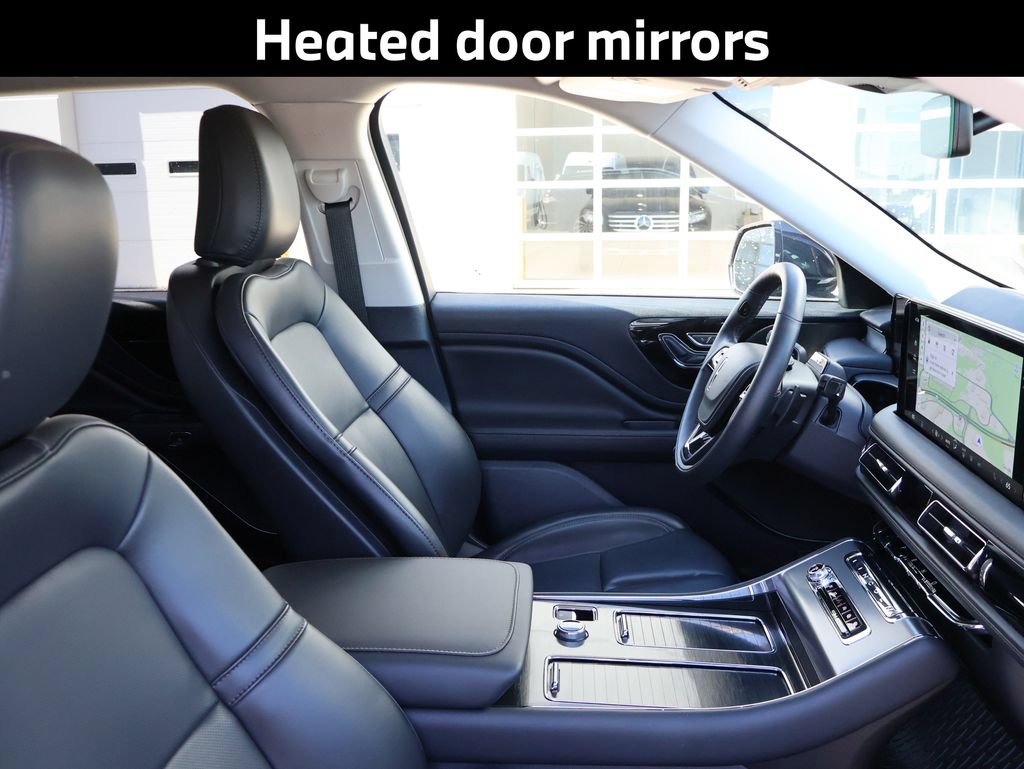 Used 2025 Lincoln Aviator AWD image 10