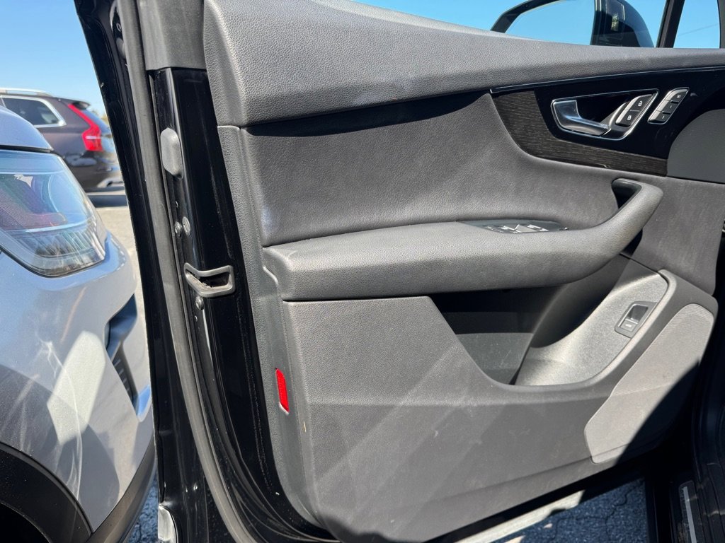 Used 2019 Audi Q7 3.0T Premium w/ Convenience Package image 4