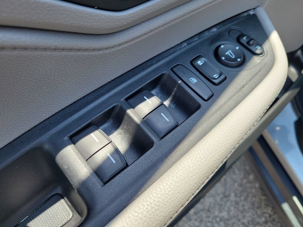 Used 2023 Honda Odyssey EX-L image 14