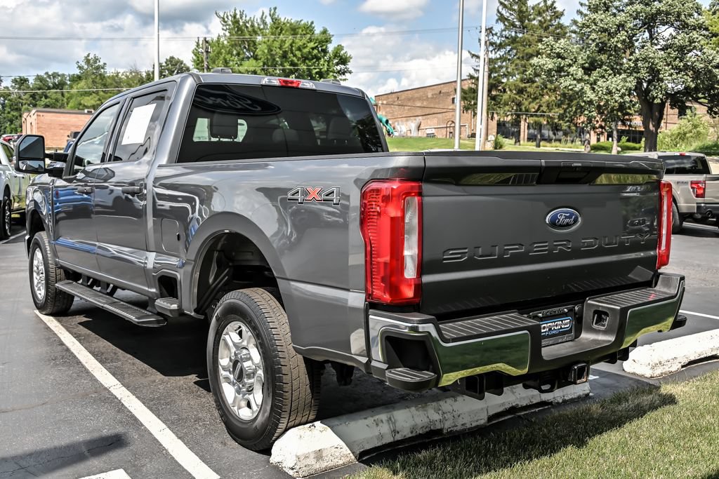 Certified 2025 Ford F250 XLT AWD/4WD image 6