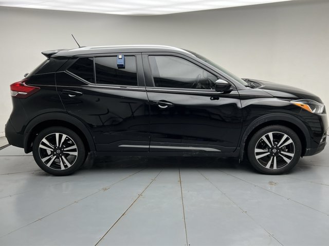 Used 2020 Nissan Kicks SR w/ SR Premium Package FWD image 6