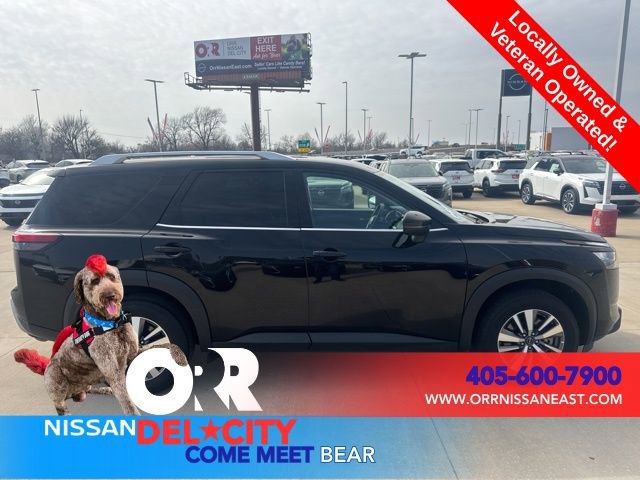 Used 2025 Nissan Pathfinder SL image 6