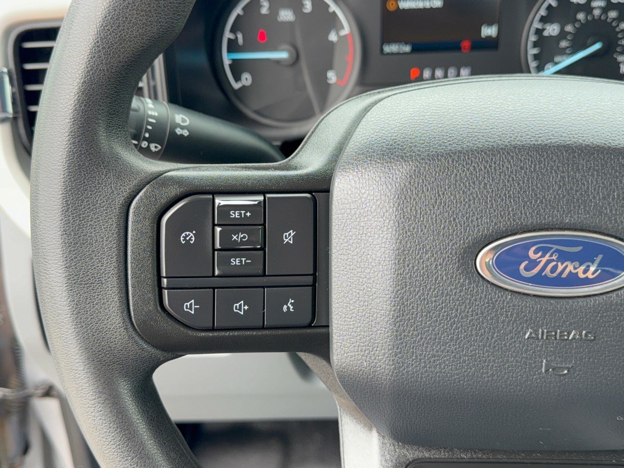 Used 2023 Ford F450 XLT AWD/4WD image 18