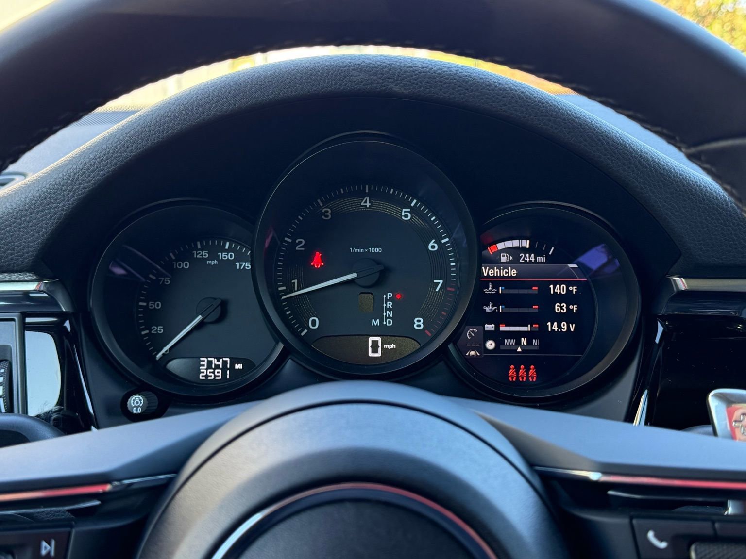 Used 2025 Porsche Macan image 16