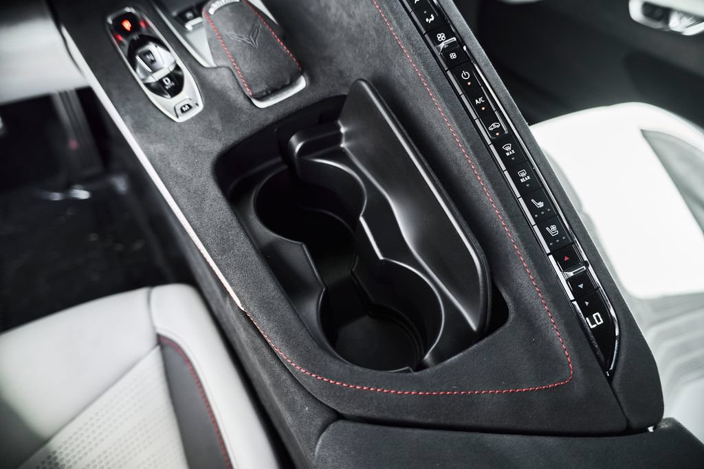 Used 2023 Chevrolet Corvette Z06 RWD image 32