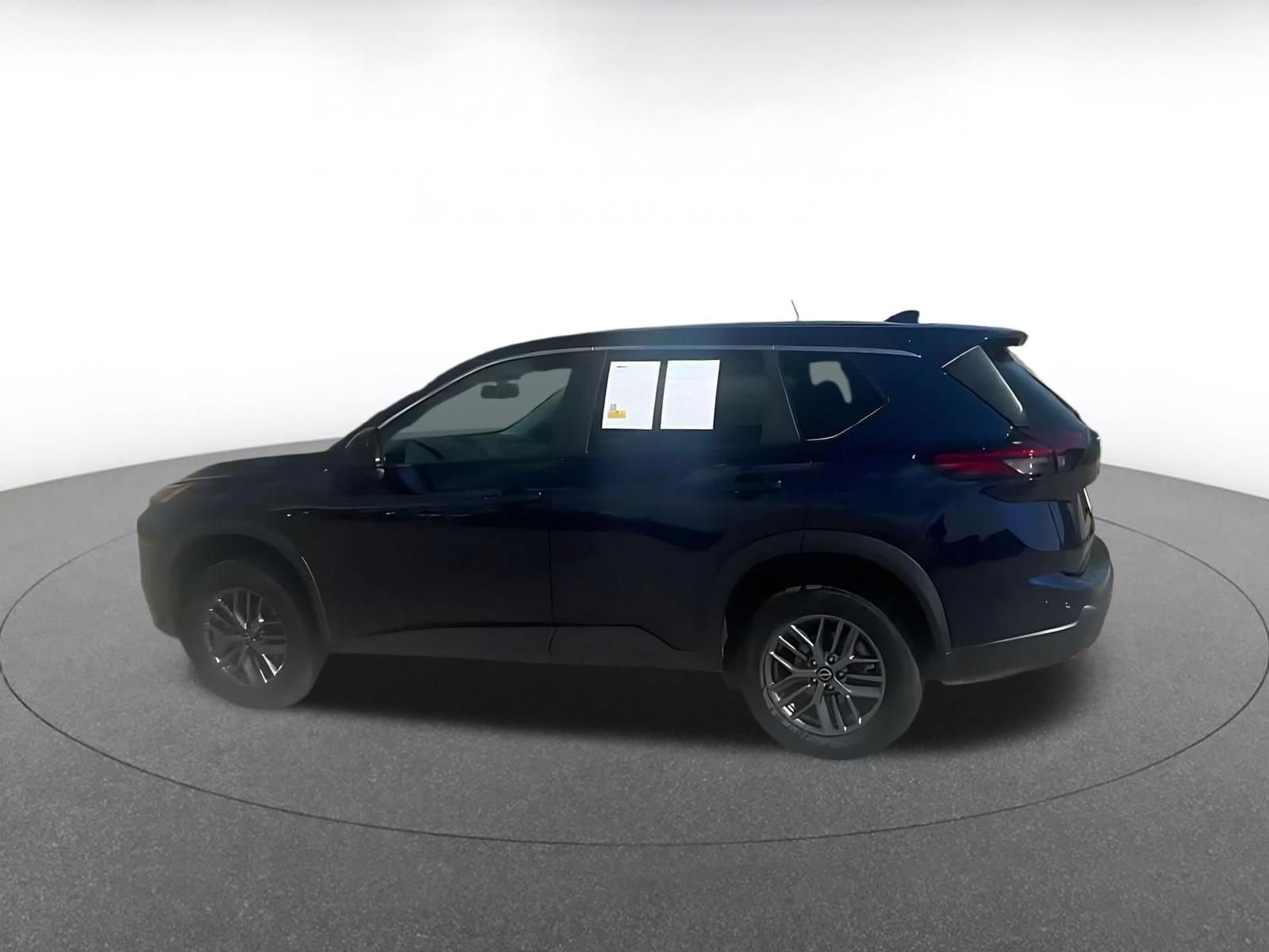 Used 2026 Nissan Rogue SV AWD/4WD image 8
