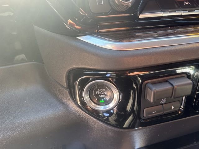 Used 2022 Chevrolet Silverado 1500 LT Trail Boss w/ Convenience Package II AWD/4WD image 20