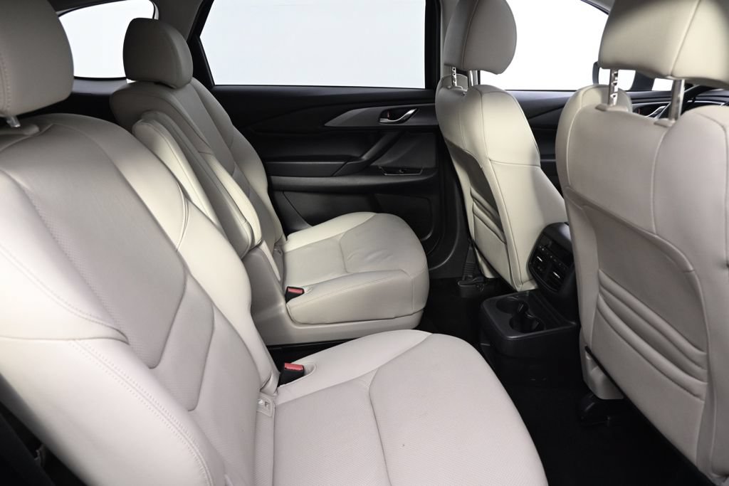 Used 2023 MAZDA CX-9 Touring AWD/4WD image 17