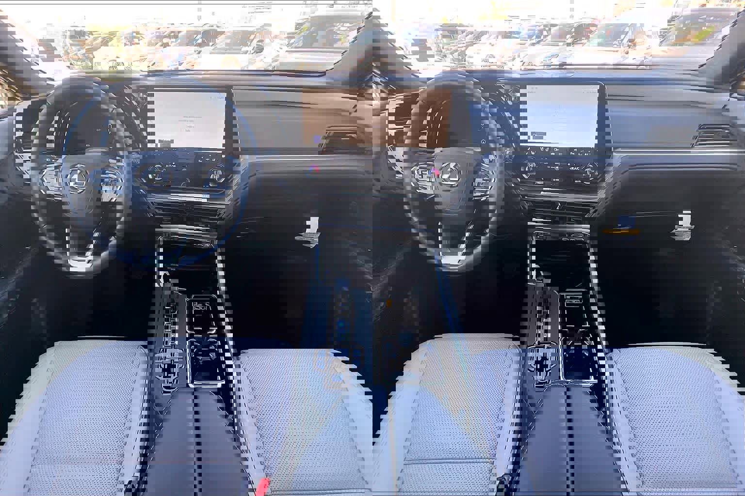 Used 2026 Lexus TX 350 Premium image 14