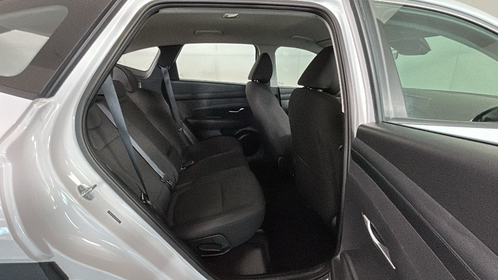 Certified 2025 Hyundai Tucson SE FWD image 38