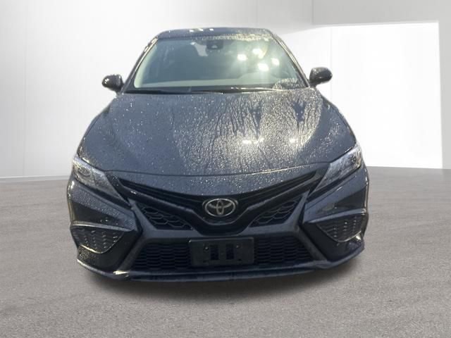Used 2023 Toyota Camry SE FWD image 5