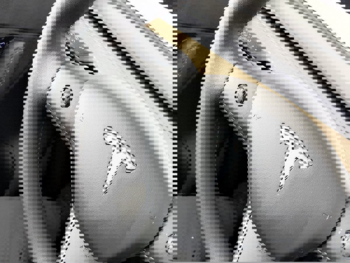 Used 2020 Tesla Model Y Long Range image 53