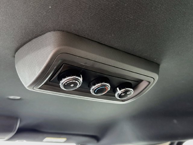 Used 2020 Dodge Grand Caravan SXT FWD image 23