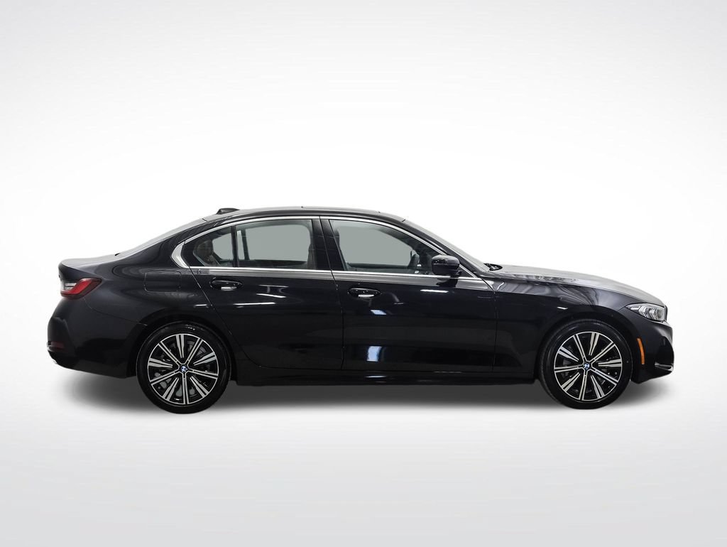 Used 2026 BMW 330i xDrive Sedan w/ Premium Package AWD/4WD image 6
