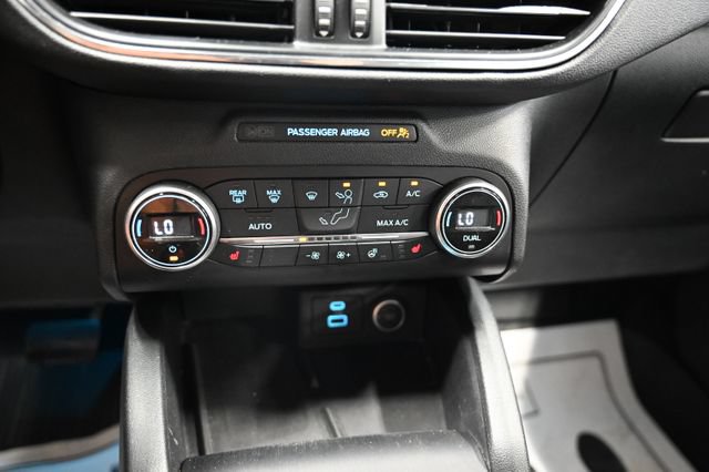 Used 2020 Ford Escape Titanium AWD/4WD image 18