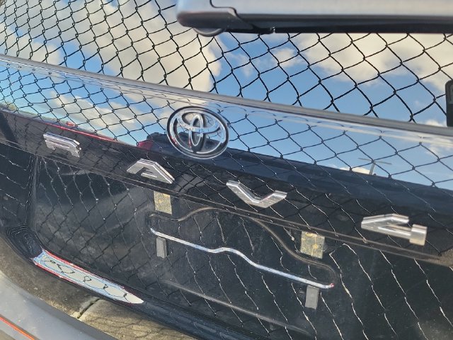 Used 2026 Toyota RAV4 XLE Premium FWD image 5