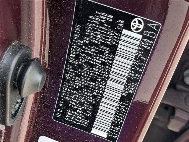 Certified 2017 Toyota Corolla SE 50th Anniversary FWD image 15