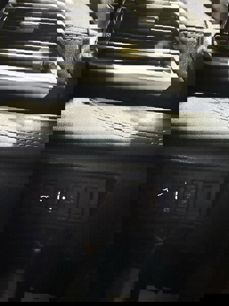 Used 2020 Subaru Outback Limited w/ Popular Package #2 image 17