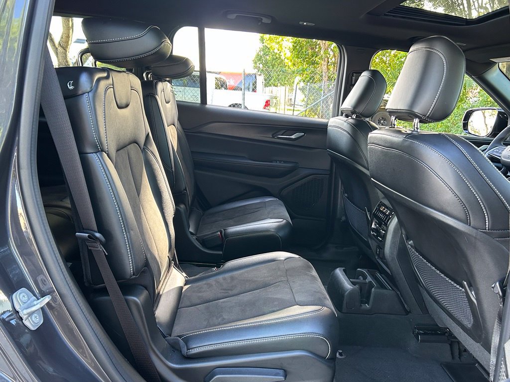 Certified 2025 Jeep Grand Cherokee L Altitude RWD image 45