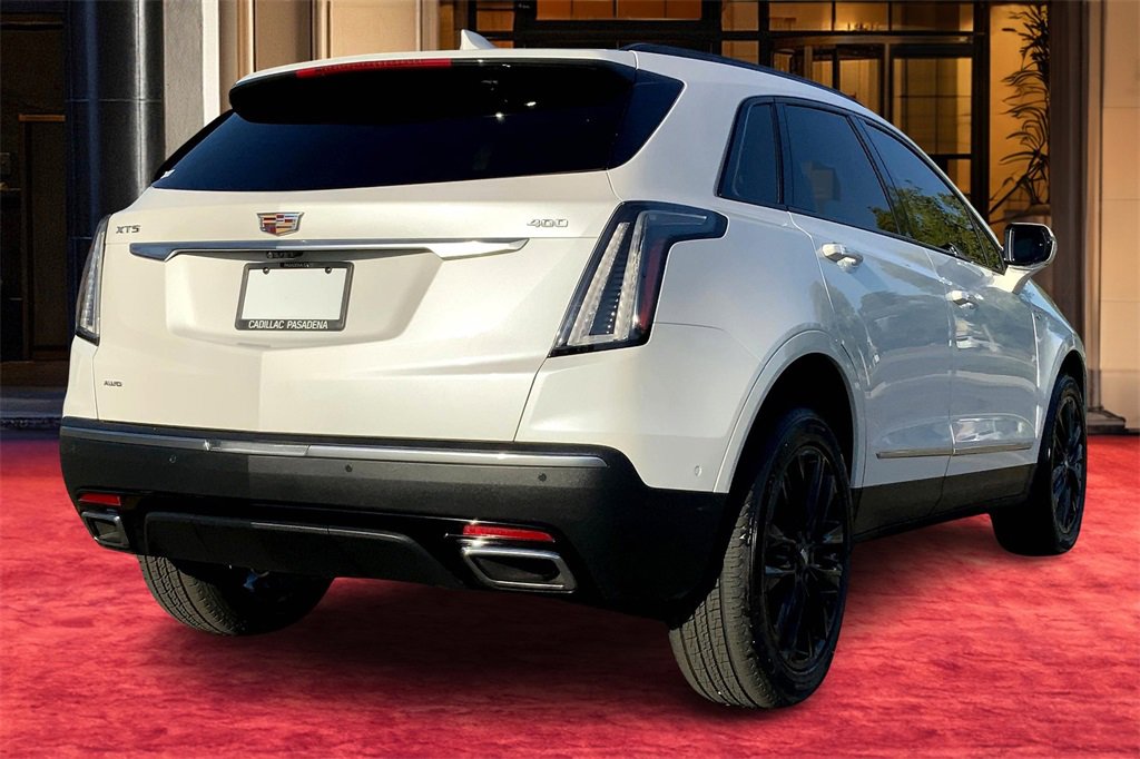 Certified 2023 Cadillac XT5 Sportv w/ Technology Package image 6