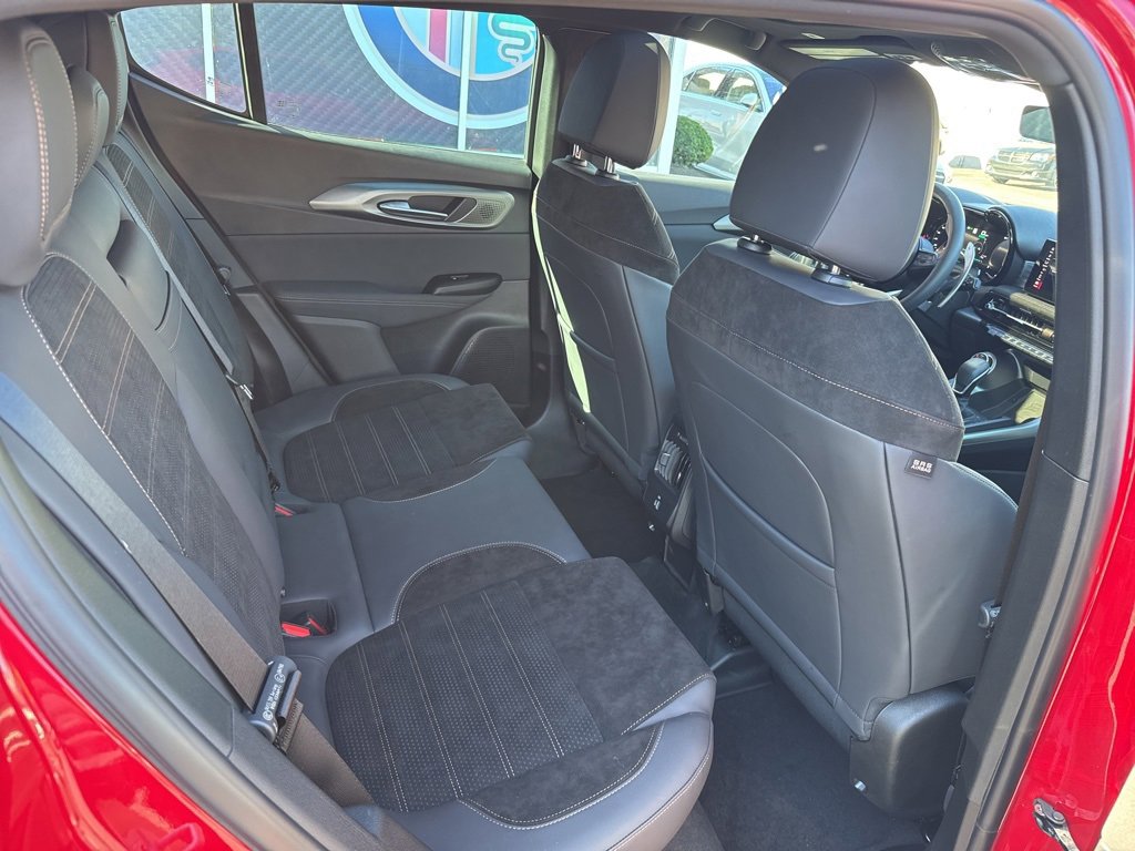 New 2025 Alfa Romeo Tonale Intensa image 19