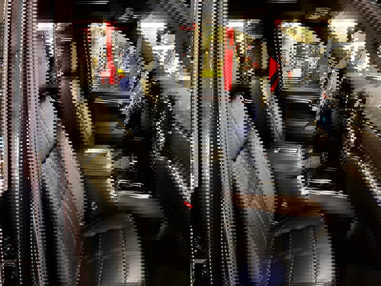 Used 2022 Chevrolet Silverado 1500 High Country w/ High Country Premium Package image 11