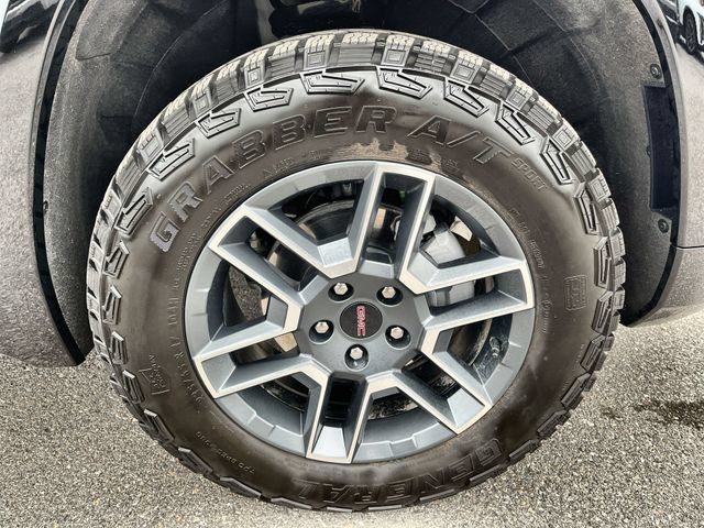 New 2026 GMC Terrain AT4 w/ LPO, Floor Liner Package AWD/4WD image 19