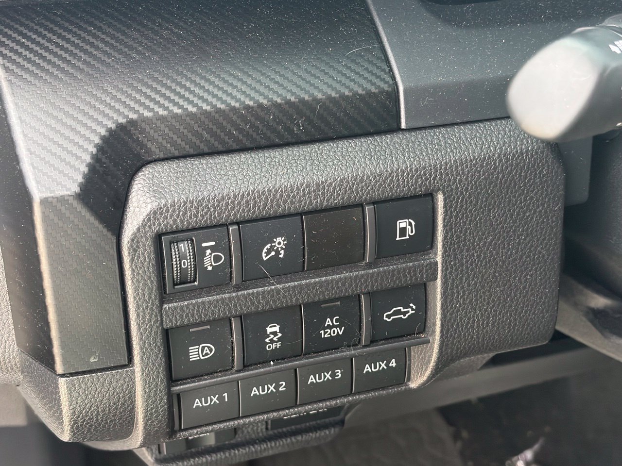 Used 2025 Toyota Tacoma TRD Pro AWD/4WD image 7