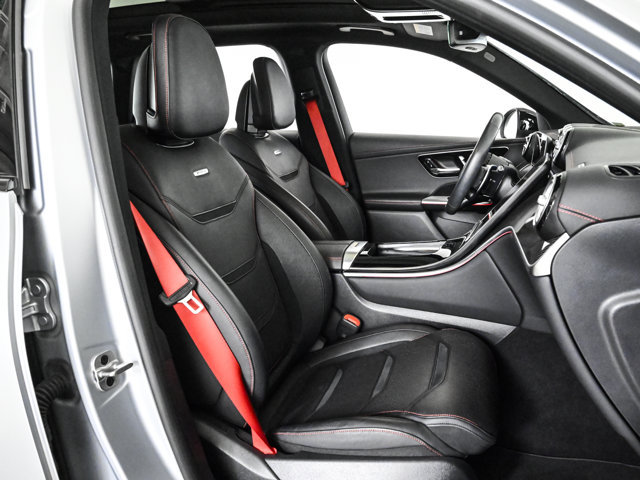 Used 2024 Mercedes-Benz GLC 43 AMG 4MATIC image 23