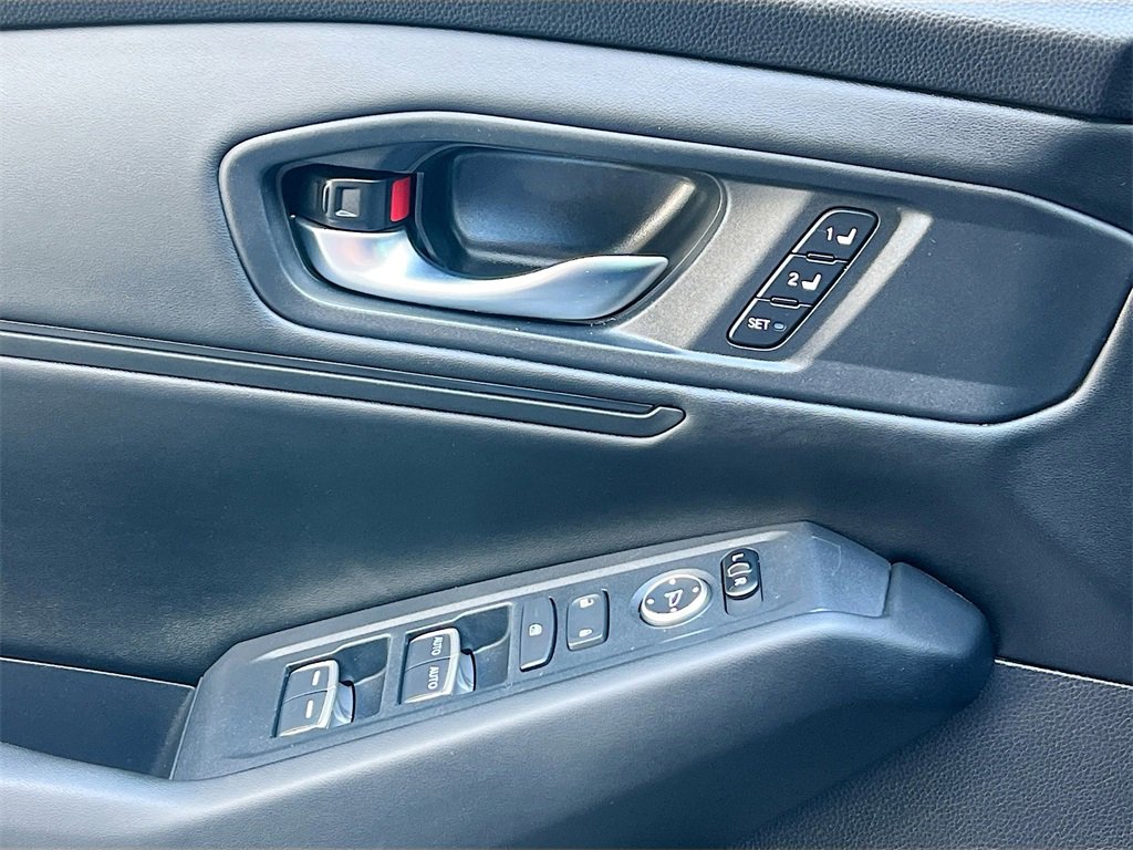 Used 2023 Honda Accord EX-L image 16