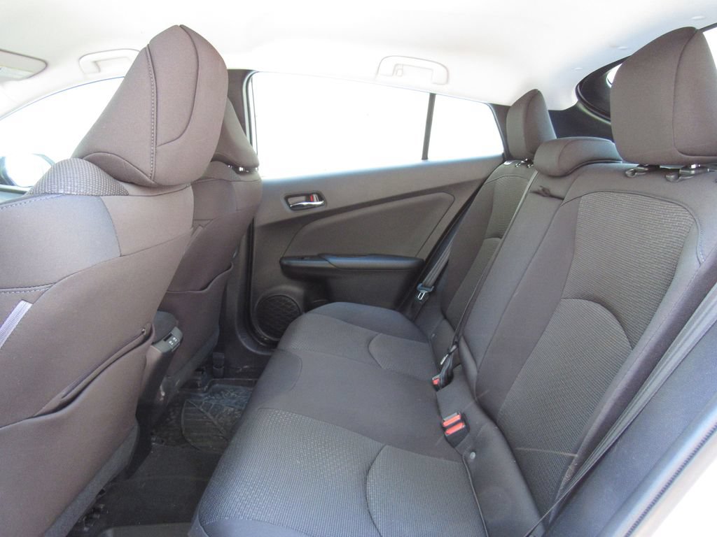 Certified 2020 Toyota Prius LE AWD/4WD image 15