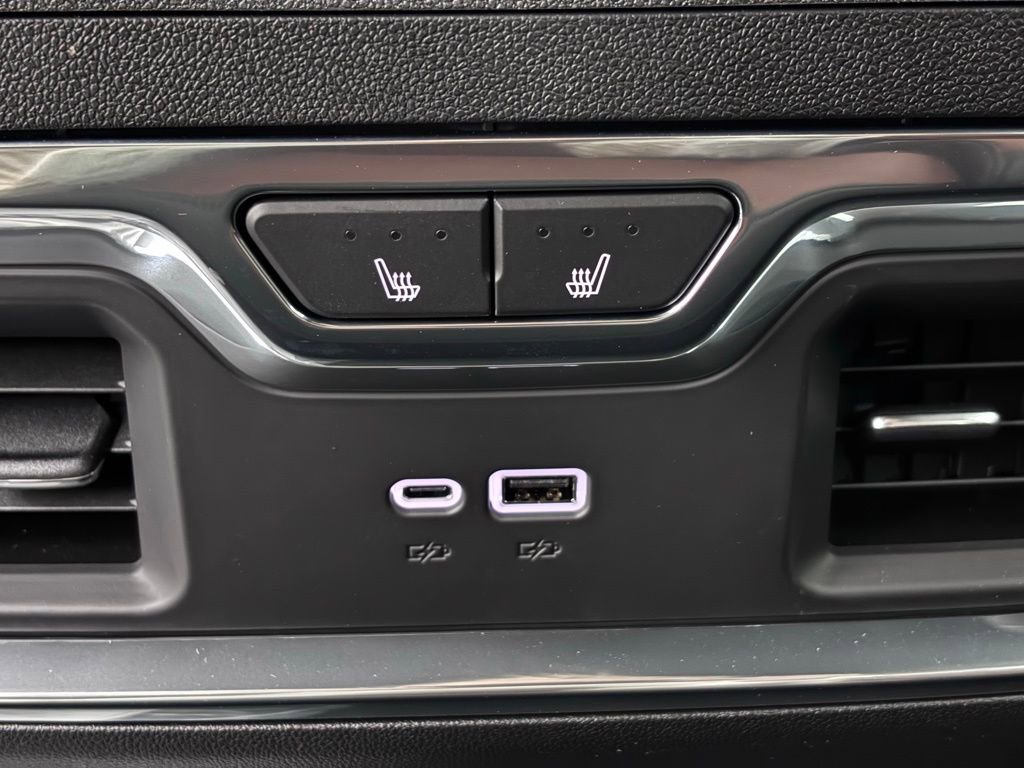 New 2026 GMC Sierra 1500 Denali Ultimate w/ LPO, Black Badging Package image 48