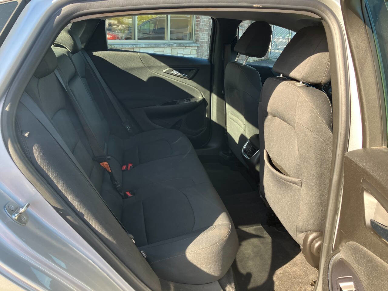 Used 2016 Chevrolet Malibu LT image 16