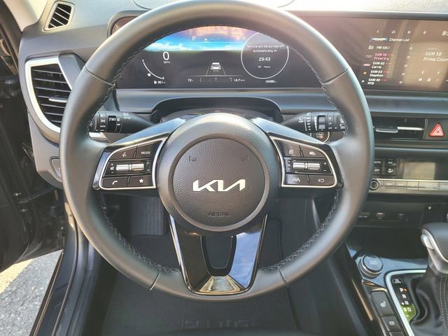 Used 2025 Kia Seltos EX image 19