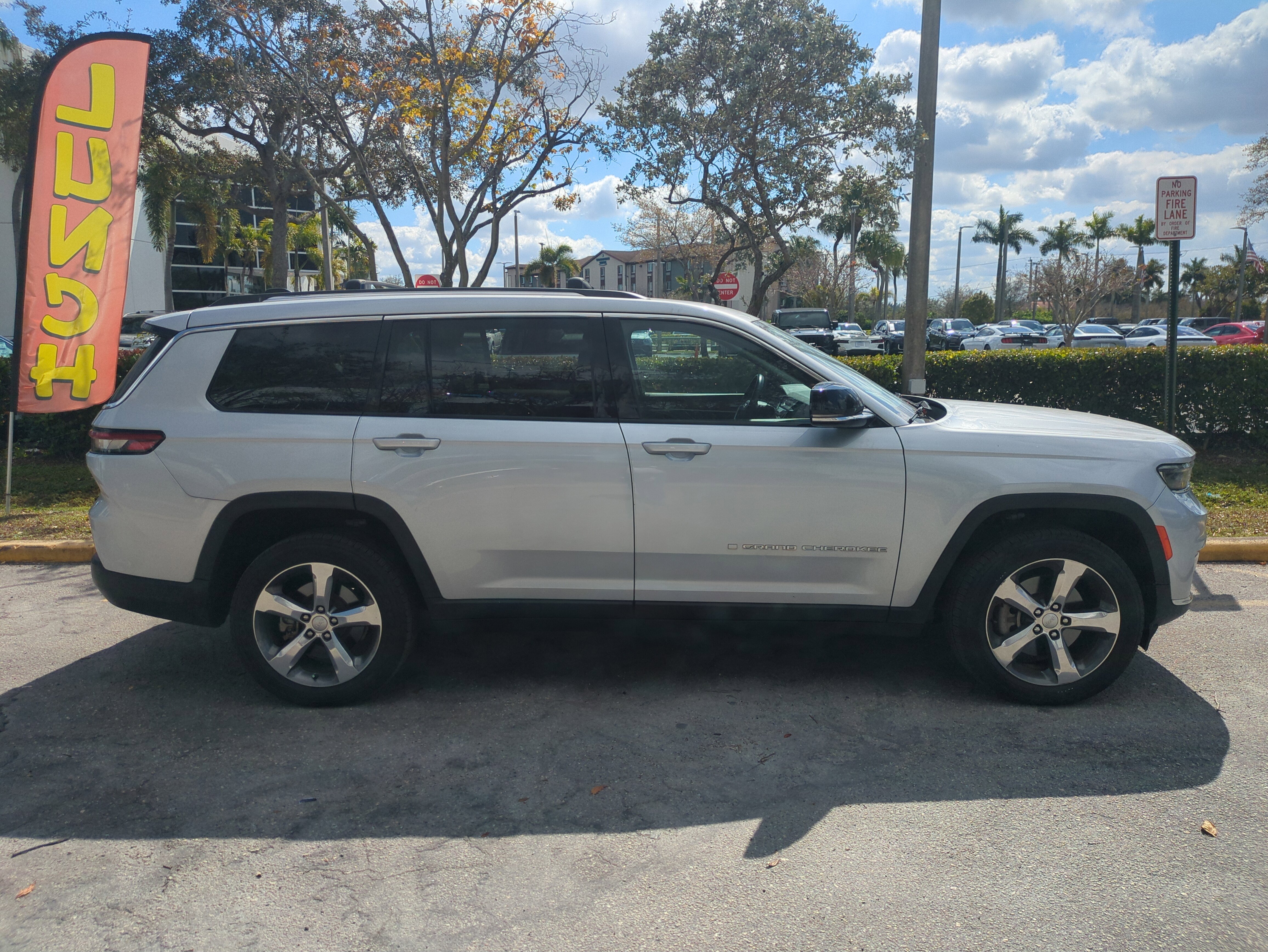 Certified 2021 Jeep Grand Cherokee L Limited image 4