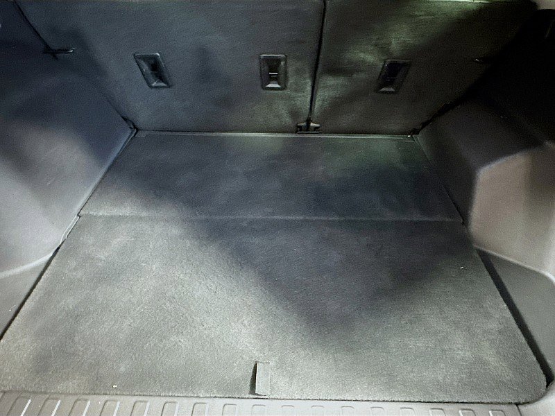 Used 2024 GMC Terrain SLT image 24