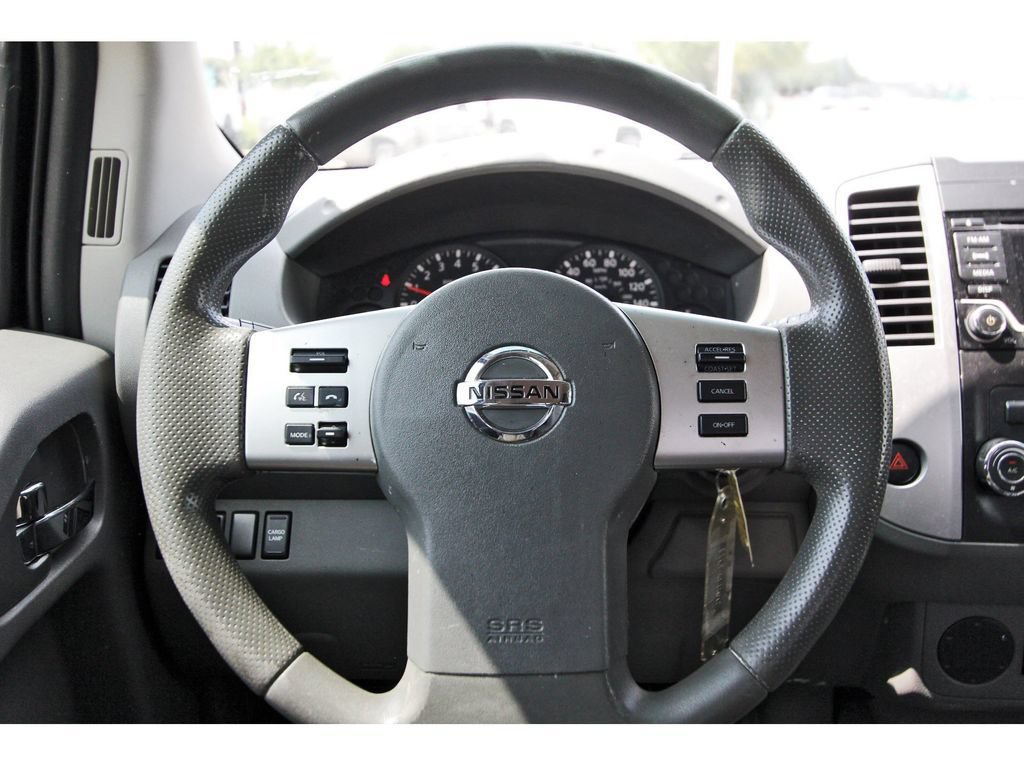 Used 2018 Nissan Frontier SV RWD image 13