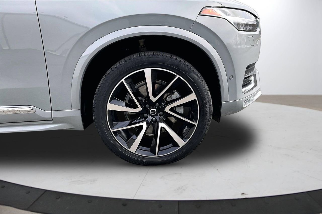 Used 2024 Volvo XC90 B5 Plus image 37