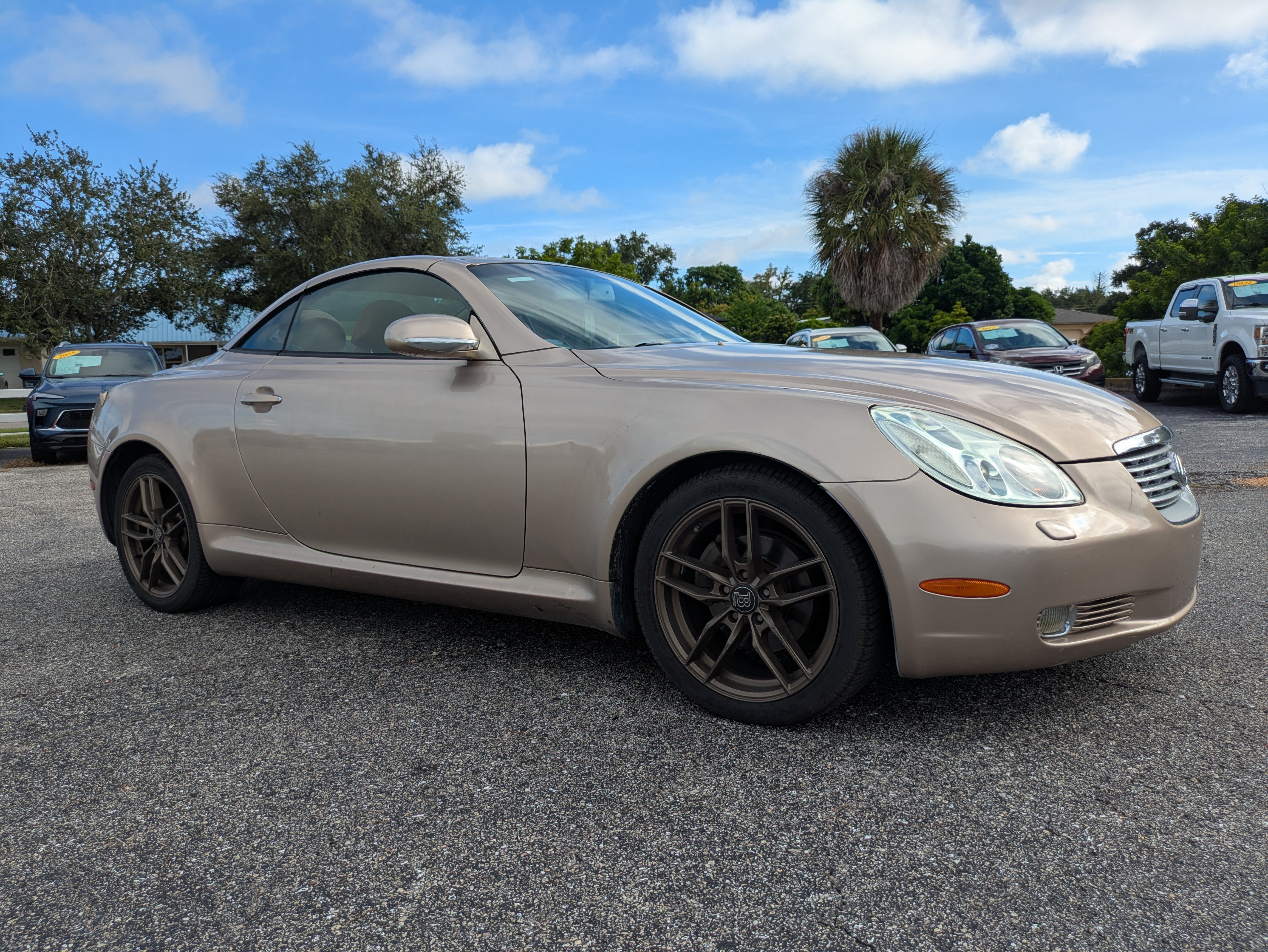 Used 2002 Lexus SC 430 Convertible RWD image 2