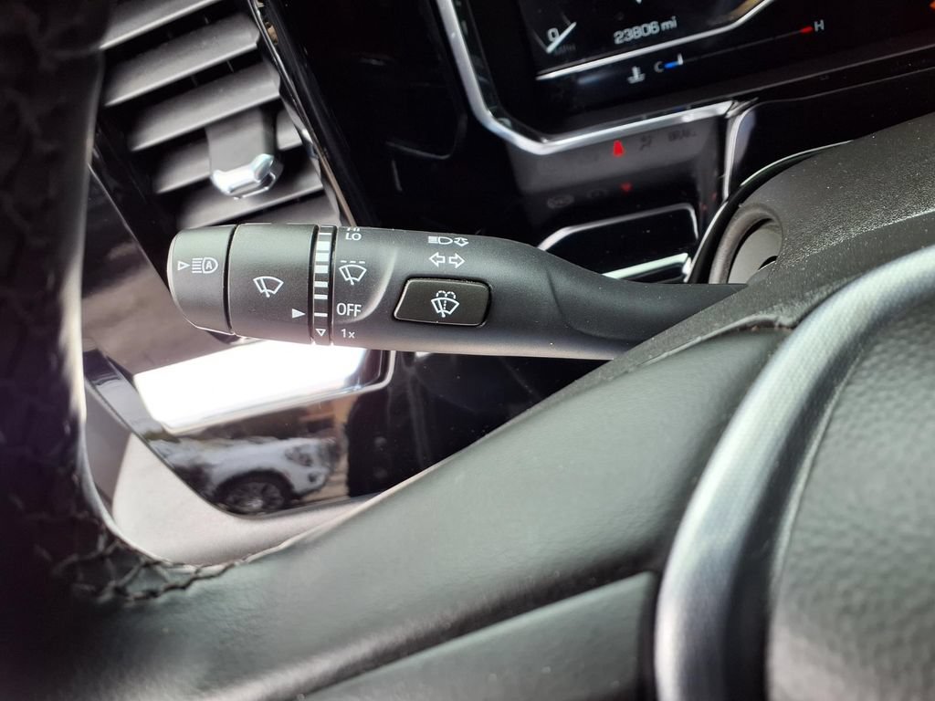 Used 2023 GMC Sierra 1500 Elevation RWD image 9