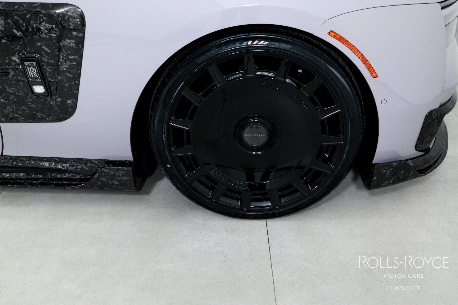 Used 2025 Rolls-Royce Spectre Black Badge w/ Spectre Enhancement Package image 33