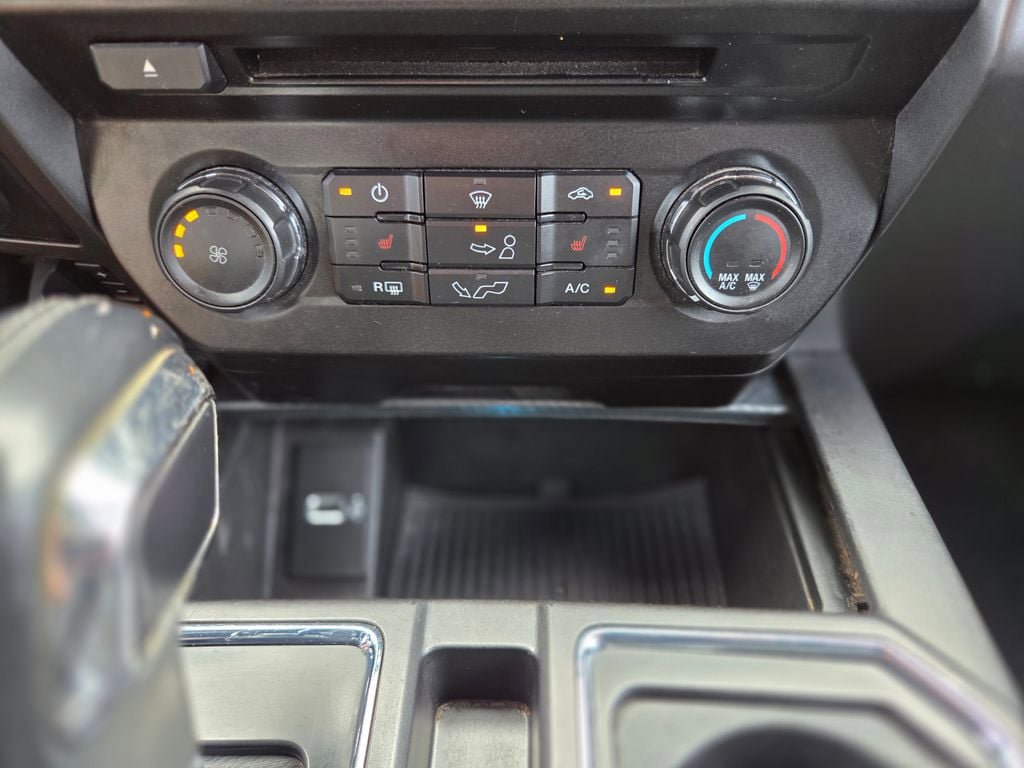 Used 2018 Ford F150 XLT w/ Equipment Group 302A Luxury AWD/4WD image 23