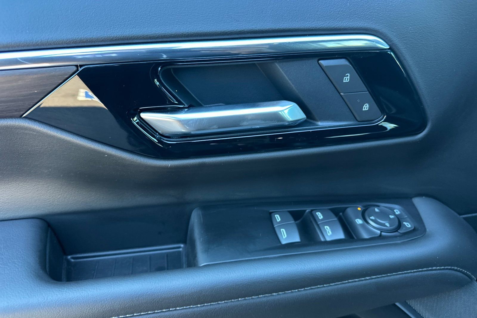 New 2026 Chevrolet Suburban LS w/ LPO, Dark Essentials Package image 11