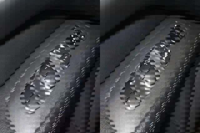 Used 2019 Nissan Pathfinder S image 8